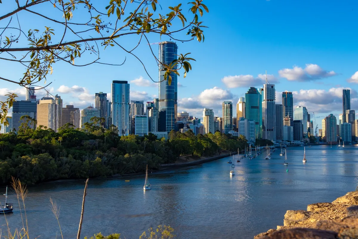 Brisbane Commercial Buyer's Agent: Fees & How It Works